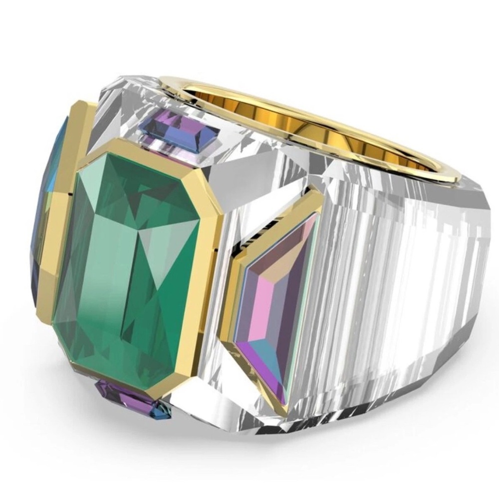 SWAROVSKI NWT - Chroma Cocktail Ring, Emerald Green, size 52